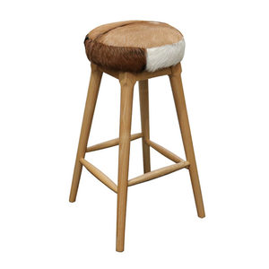 Products: Billy Stool t+w