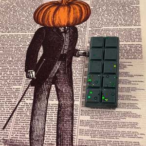 Candles: Black Coral & Moss Wax Melt Bar