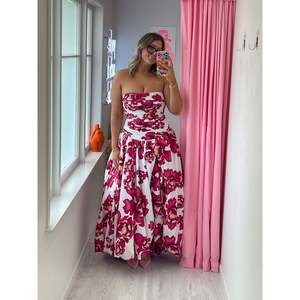 Boldly Blooming Behold Maxi