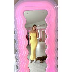 Bump Friendly: Butter Petra Midi - 12