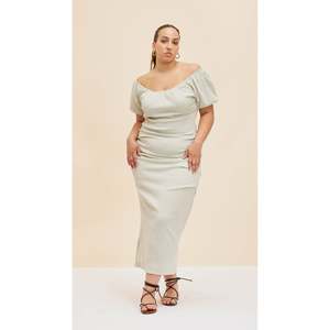 Bump Friendly: Sage Delphi Gingham