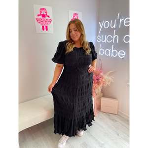 Mirellas: Black Prairie Mirella