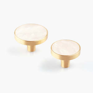 Home Decor: Nacre Brass Knob