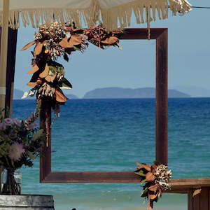 Hanging Photo Frame (Hire Price & Pickup Only)