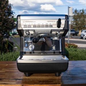 Nuova Simonelli: Ex-Demo 10 Amp Nuova Simonelli Appia 1 Group Tall Cup – Built-In Pump