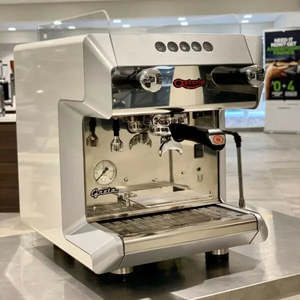 Astoria: Brand New Commercial One Group 10 amp Tank Coffee Machine