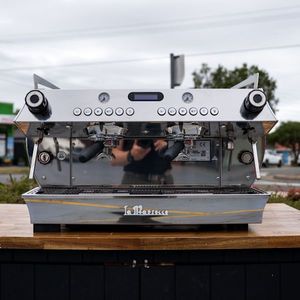 Ex-Display Demo La Marzocco GB5 X – 2 Group – Multi Boiler – Scales