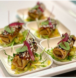 Your Sustainable Kitchen: Disposable Plates Bagastro Square - 4 sizes