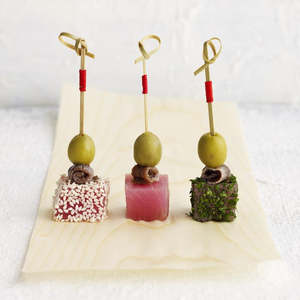 Single Use Table Serve Ware: Disposable Bamboo Skewer With Red String