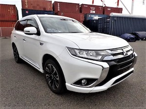 Products: 2016 Mitsubishi Outlander PHEV – The Electric Motor Vehicle Company