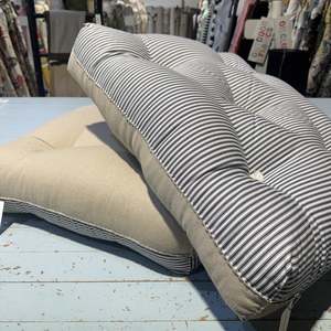 Dog Bed Medium