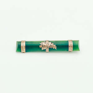 New Zealand Heritage Jewellery: 9ct Antique New Zealand Greenstone Bar Brooch