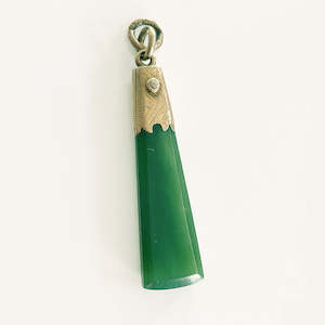 New Zealand Heritage Jewellery: Antique 9ct Gold Greenstone Pendant