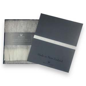 Giftwrap Cards: Alpaca Scarf - Granite