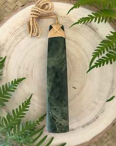Accessories: Large Toki Pendant Greenstone-Pounamu