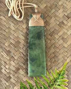 Large Toki Pendant Greenstone - Pounamu