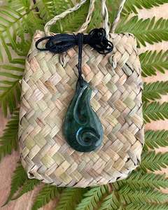 Accessories: Fish Hook with Koru - Pounamu - Greenstone