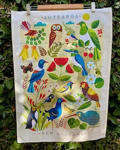 Lifestyle: New Zealand Tea Towels by Image Vault