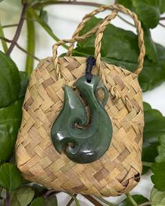 Pounamu - Greenstone | Fish Hook Pendant