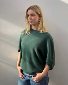 Textiles Accessories Linens: Possum Merino Women's Split Sleeve Poncho