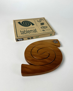 Rimu Wooden Placemat Sets with Pāua Shell