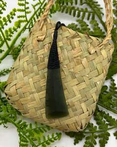 Pounamu | Greenstone Kuru Drop Pendant