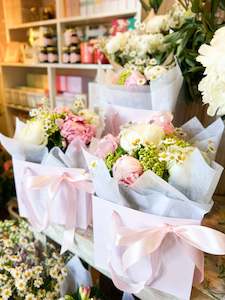 All: Strawberry Cream Bloom Bag