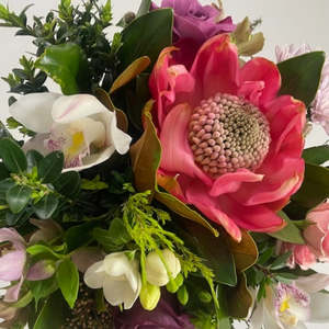 Workshops: Flowers in a Pottery Vase Workshop ~ Saturday 29 August '26