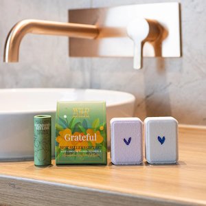 Skincare: Wild Emery - Be Grateful Shower Steamer & Lip Balm Gift Set