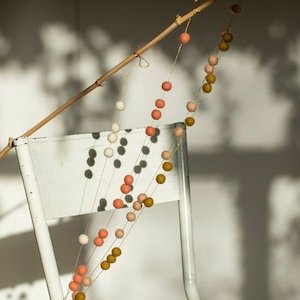 Muskhane: Muskhane - Mala Garland