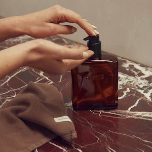 Saardé - Amber Hand & Body Wash, Byakudan