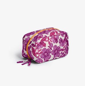 Bonnie And Neil: Bonnie & Neil - Leon Medium Toiletry Bag, Lilac