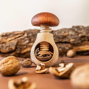 Dishy - Beech Wood Mushroom Nutcracker