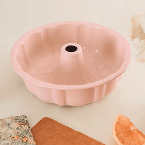 Dishy - Clay Pink Enamel Bundt Pan
