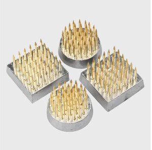 New: Niwaki Mini Kenzan Set