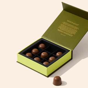 New: Bennetts - 9 Whole Roasted Hazelnut & Crispy Praline, Milk Chocolate