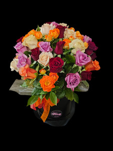 Products: Mixed Rose Box The Flower Farm