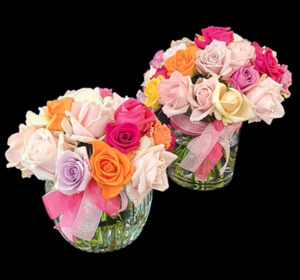 Products: Roses in a Glass Vase The Flower Farm