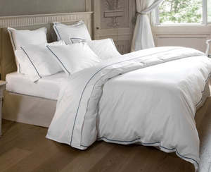 Majeste: Majeste® Hotel Luxury Duvet Cover Set