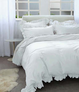 Classic Ruffle Duvet Set | White