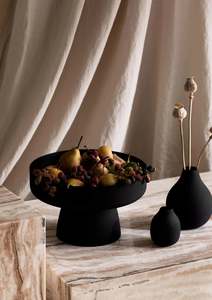Serveware Trays: Iron Pedestal | Black