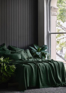 Hand: Linen Duvet Cover Set | Forest Green | Made in New Zealand - KING SINGLE