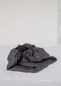 Slate Linen Fitted Sheet | Made in Europe
