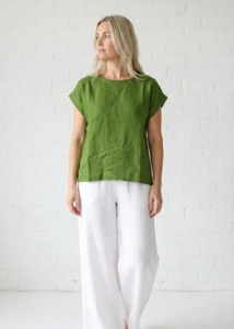 Tops: Linen T-Shirt | Calla Green