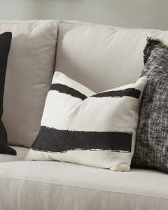 Back In Stock New: Brooks Black Cushion