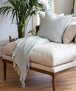 Homewares: Bayside Linen Throw