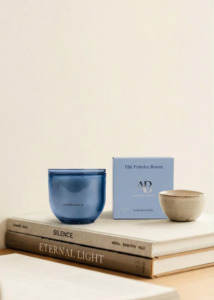 Bathroom: 400gm Candle - Fresh Linen & Lilly