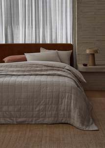 Linen Coverlet- Bone