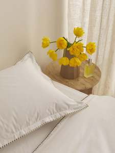 Cotton: Egyptian Cotton Pillowcases - Pear Embroidery