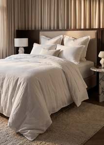 Majeste: Majesté® Pure White Linen Duvet Cover Set - Alaskan king